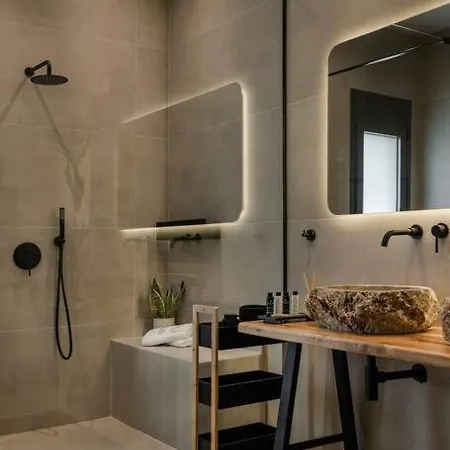 Anait Kefalonia * Livathos (Kefalonia)